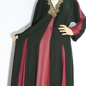 🌹 long maxi Dubai dress🌹 Islamic/muslim clothes/